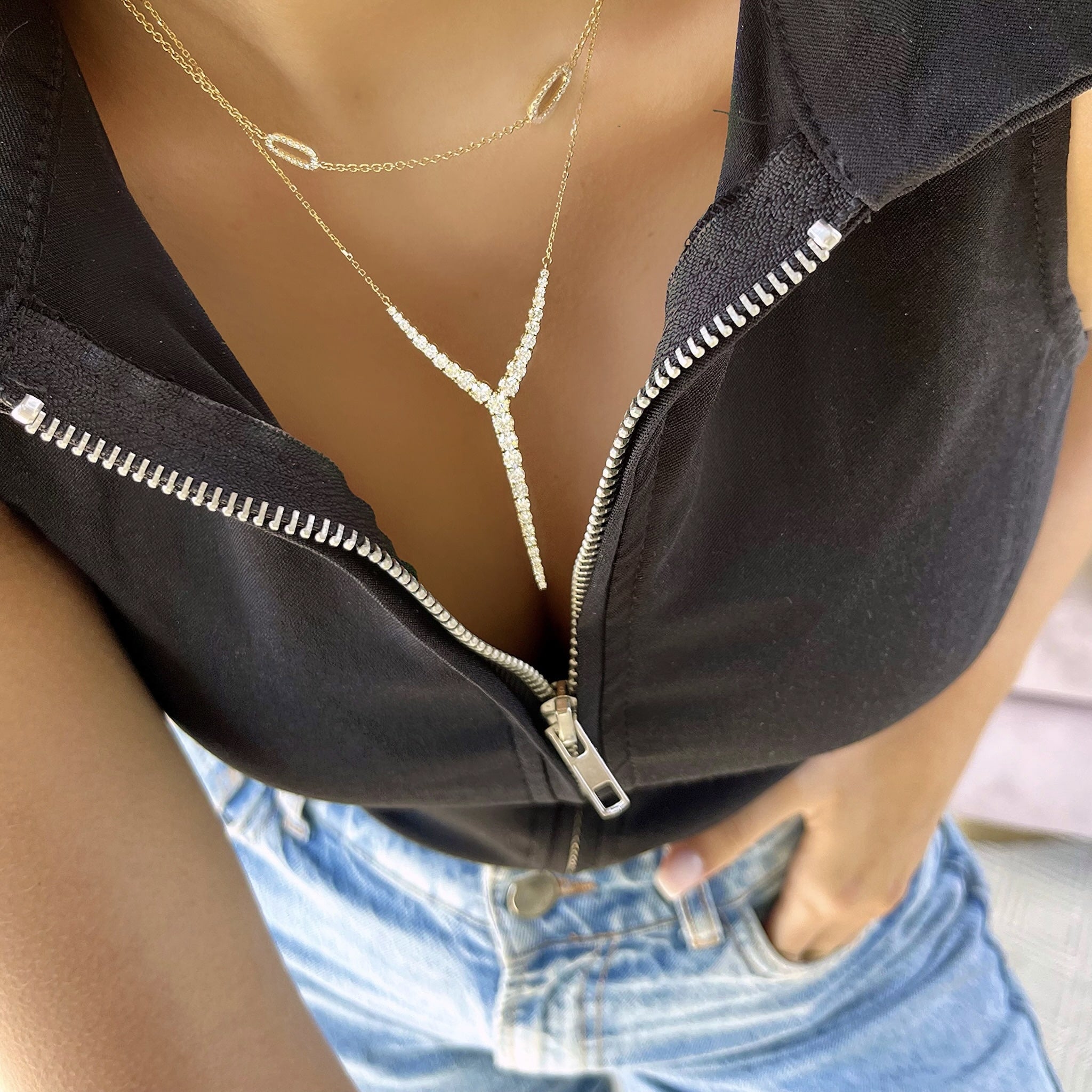 Graduating Diamond Y-Shape Necklace