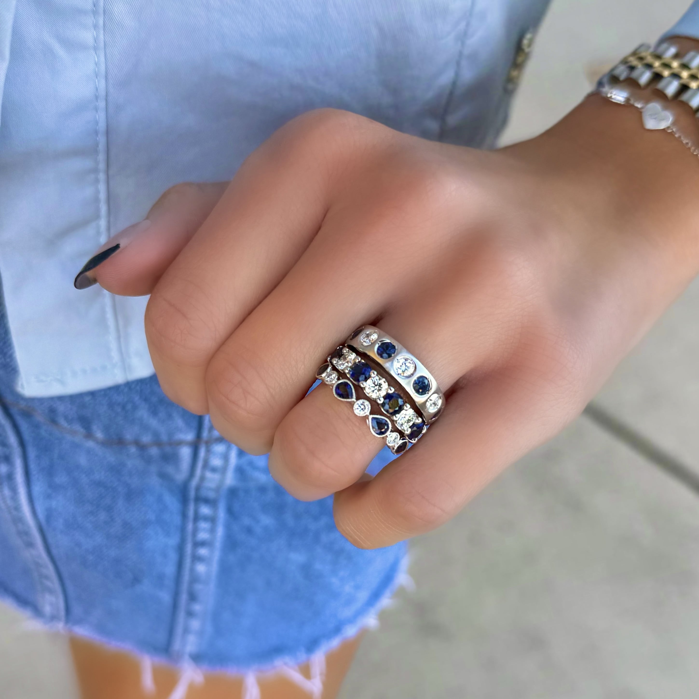 Alternating Sapphire and Diamond Band