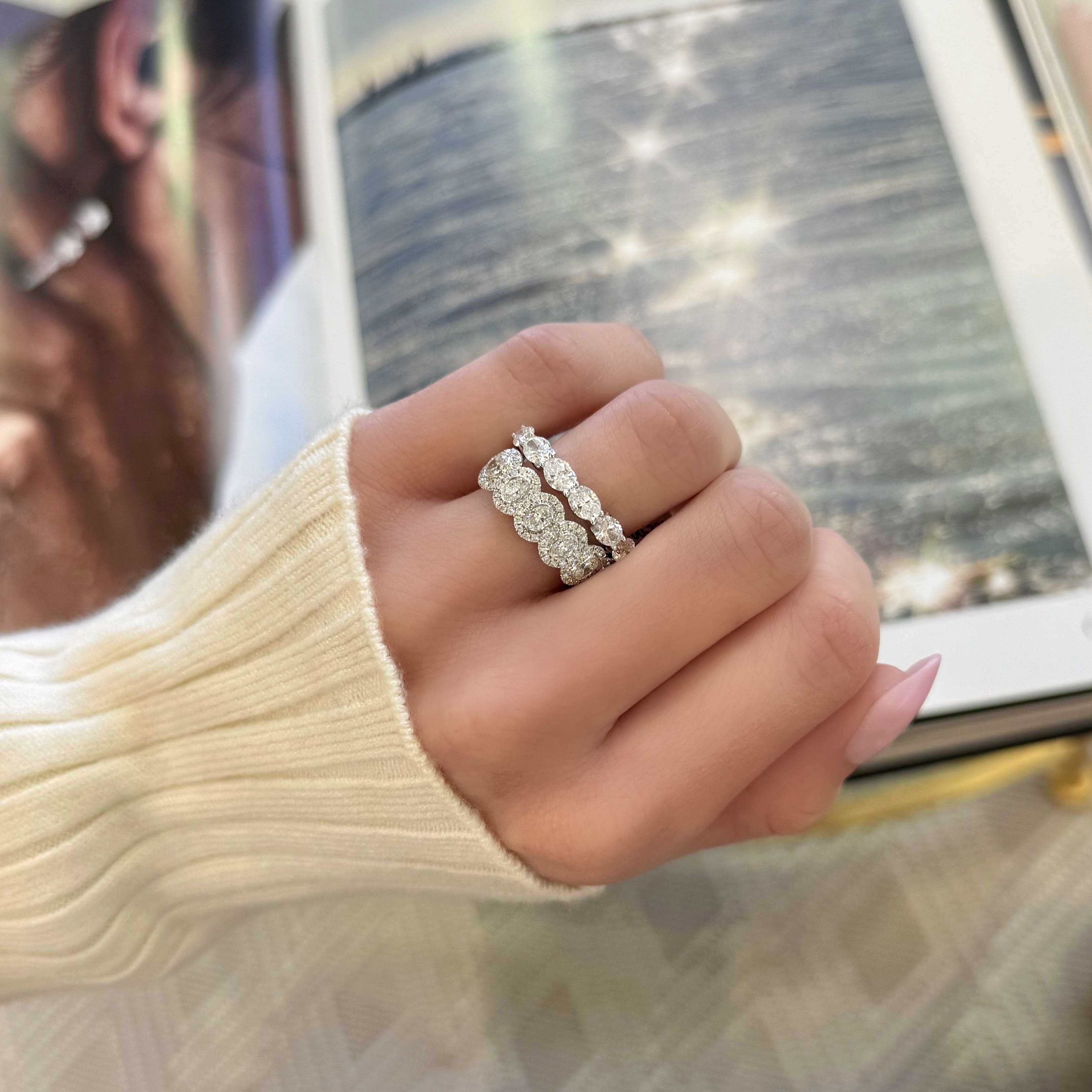 Oval and Round Diamond Halo Band