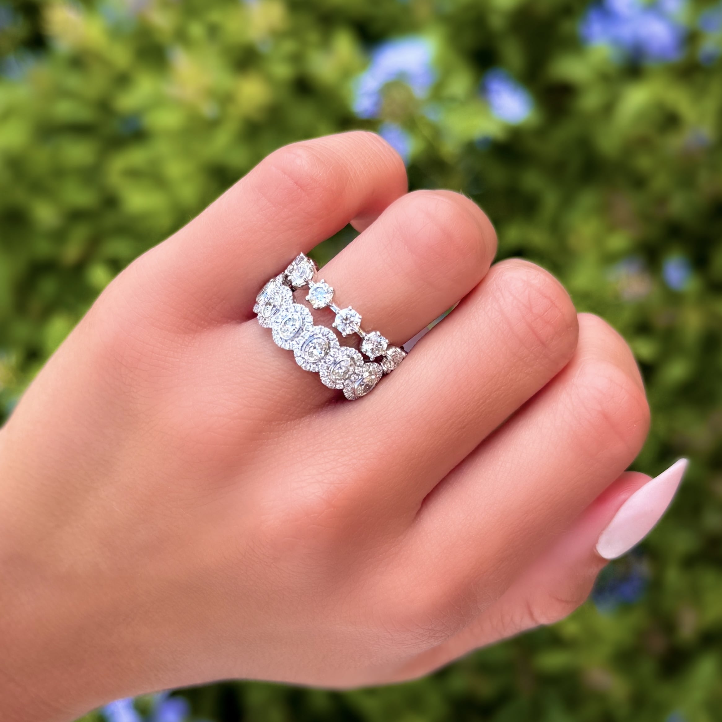 Oval and Round Diamond Halo Band
