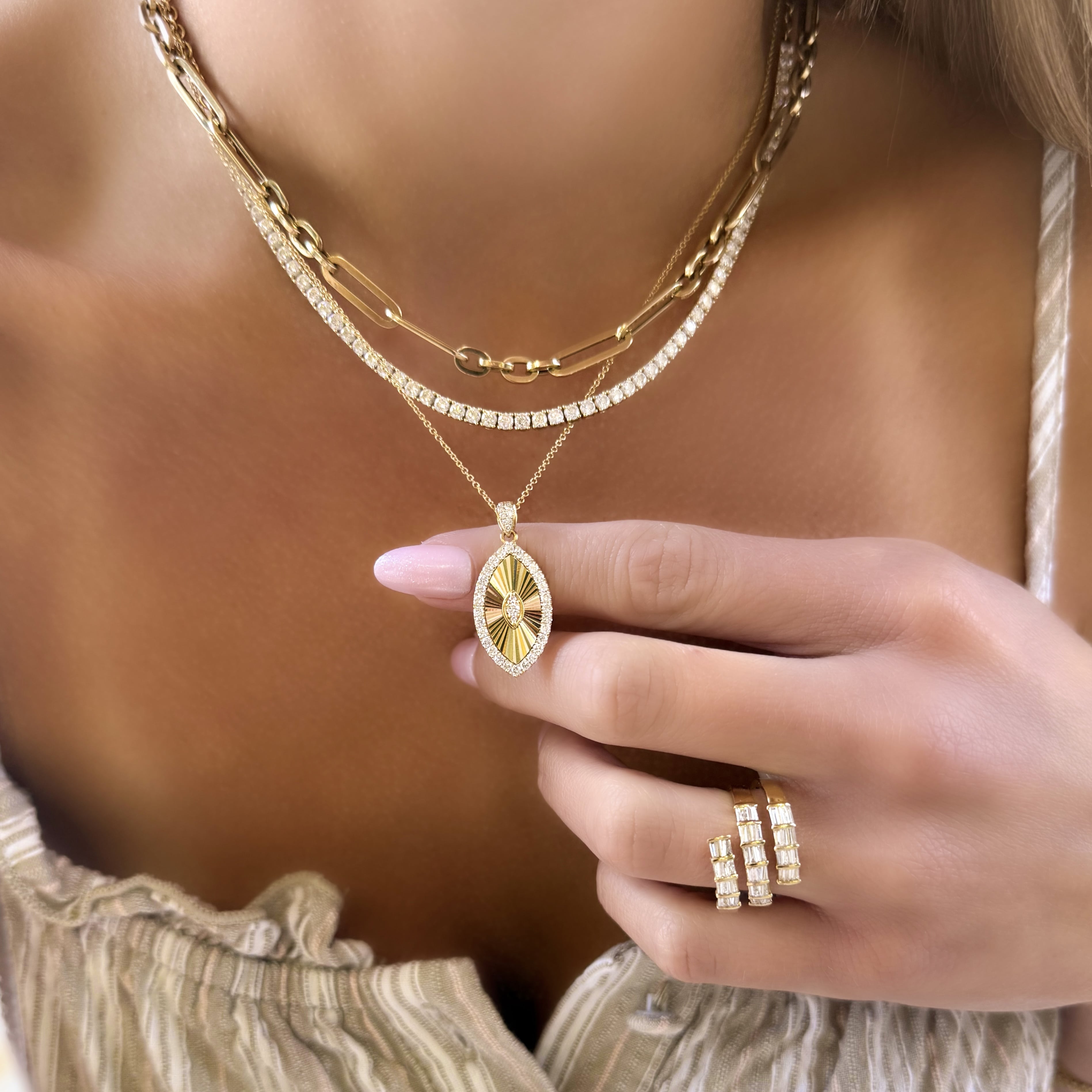 Fluted Diamond Pendant Necklace