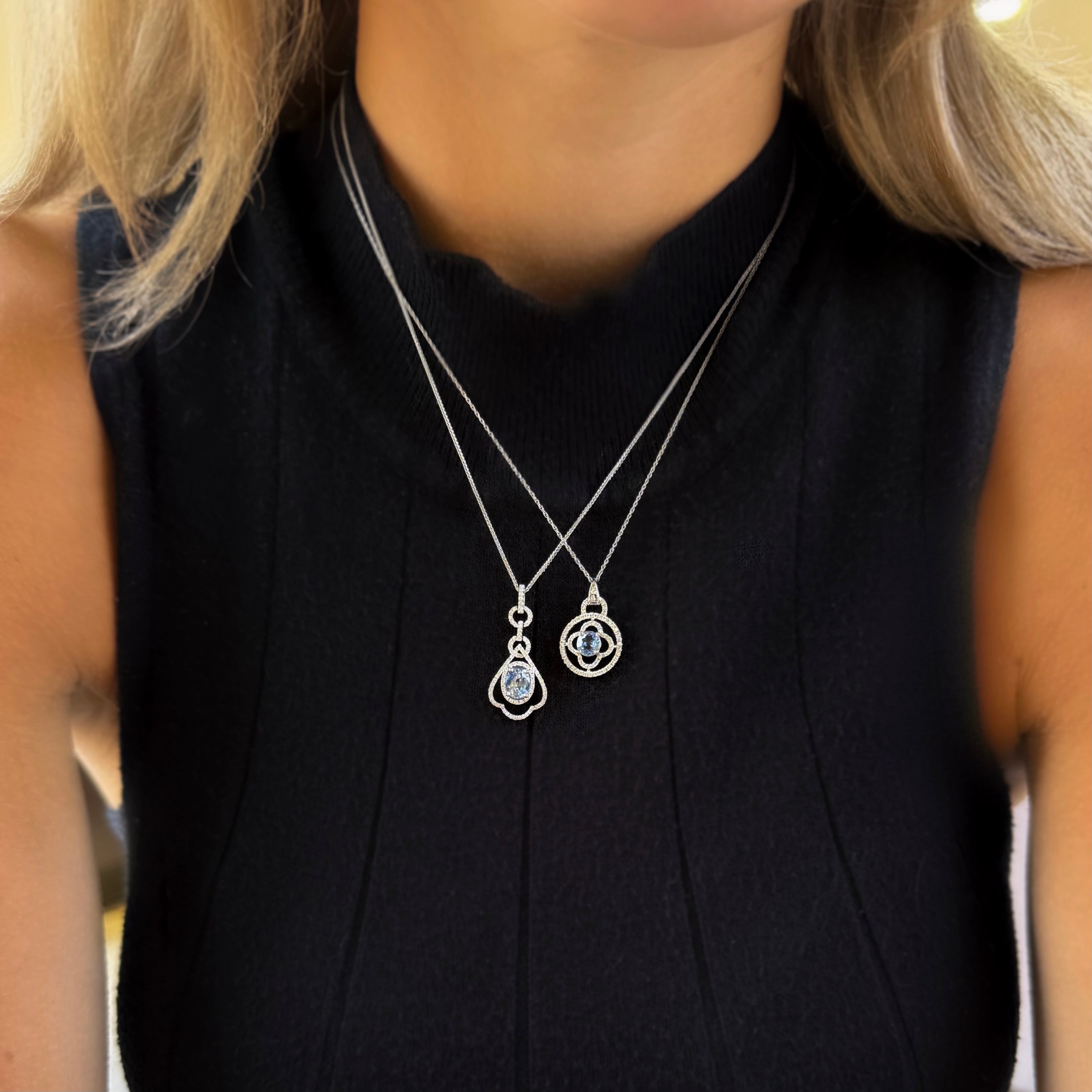 Cornflower Sapphire and Diamond Pendant Necklace