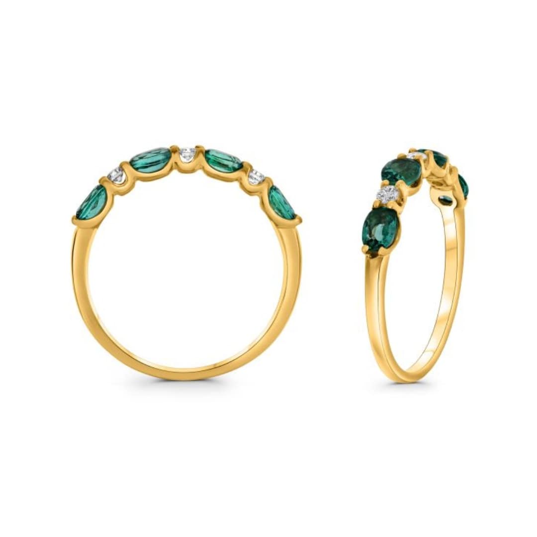 Oval Emerald and Diamond Band