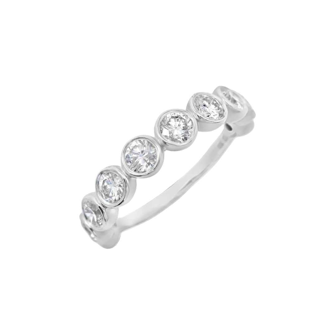 Round Diamond Bezel Band