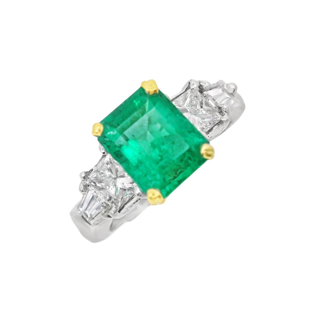 Vintage Emerald and Diamond Ring