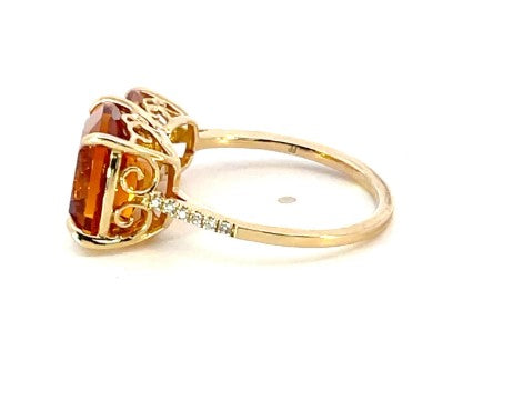 YELLOW GOLD CITRINE AND DIAMOND RING