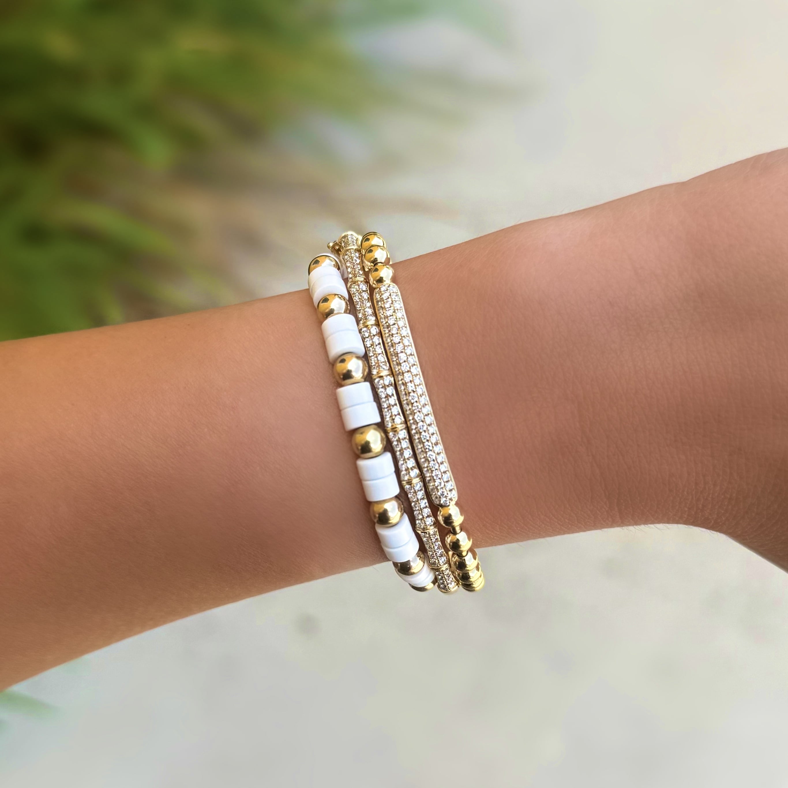 White Agate and Gold Beaded Bracelet