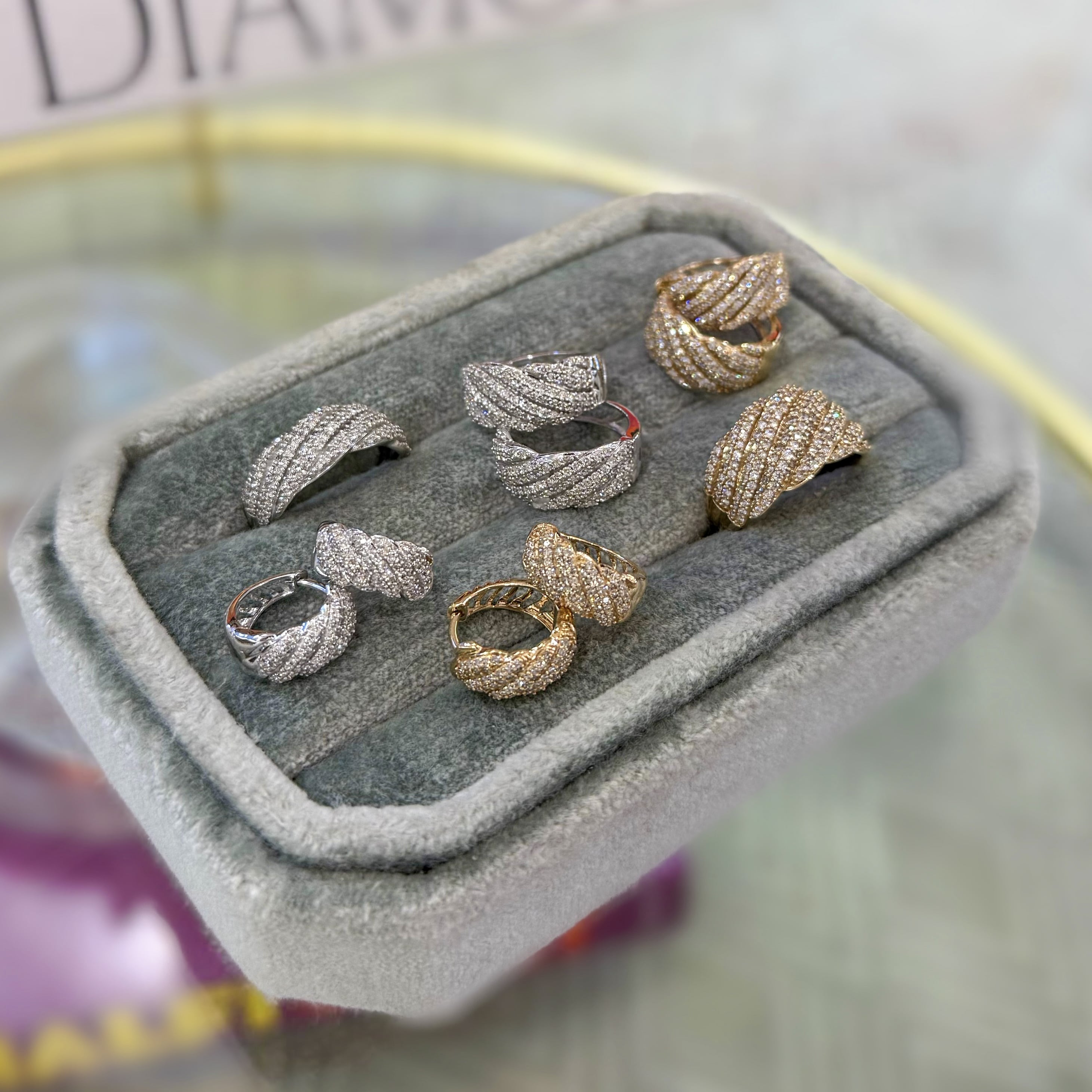 Small Wavy Diamond Bombe Huggies