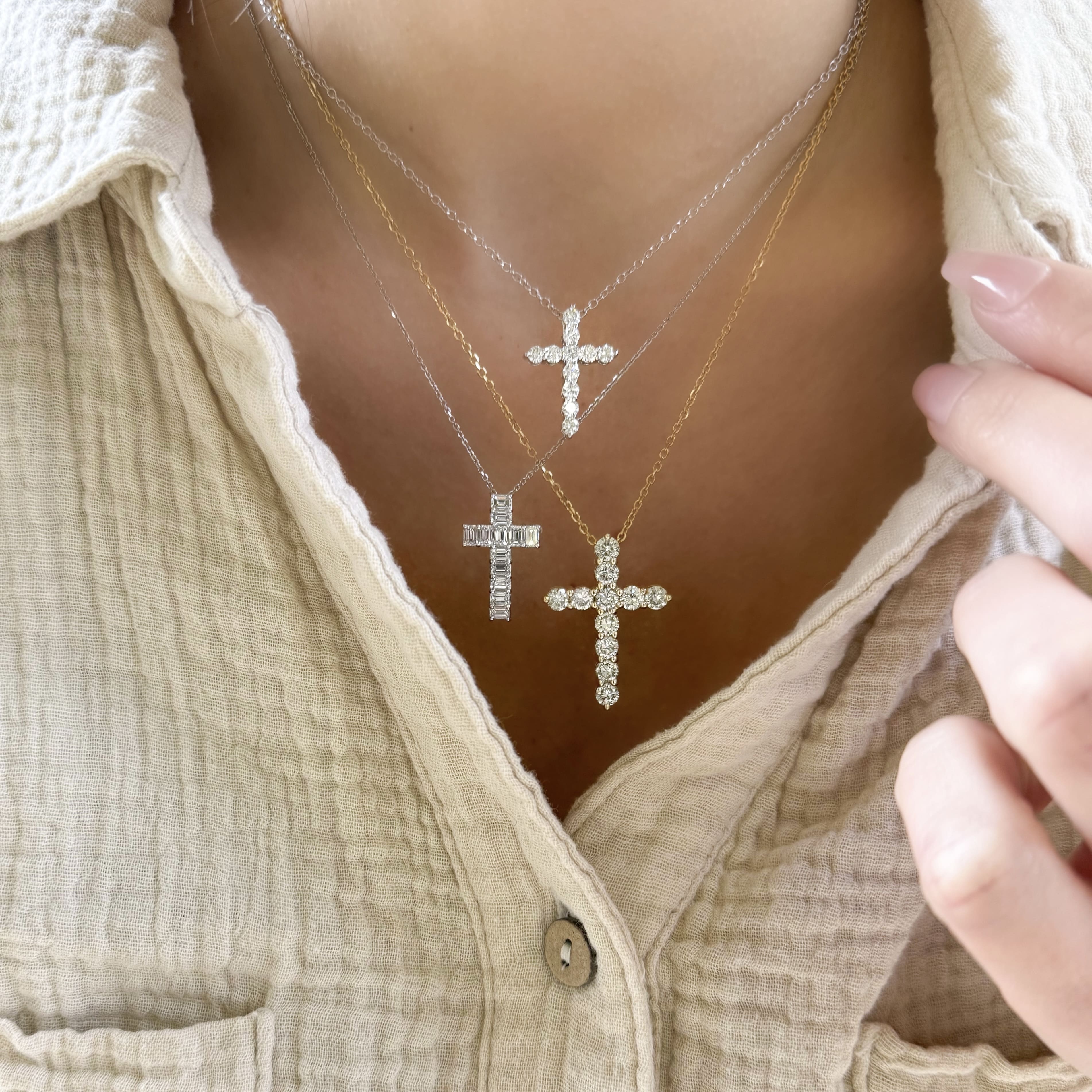 Round Diamond Cross Necklace