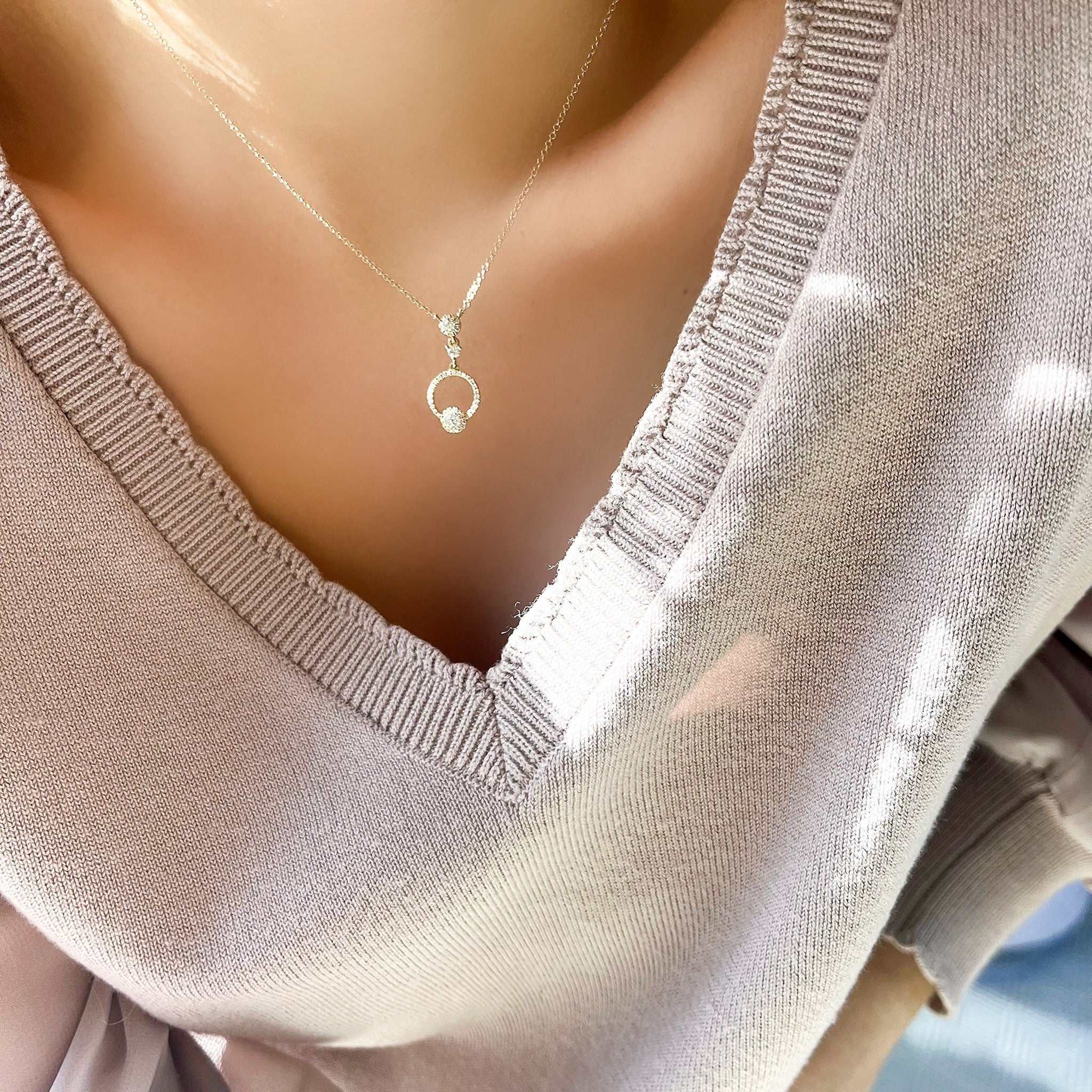 Dangling Diamond Circle Necklace